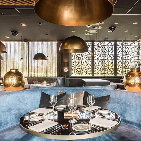 Radisson & Amsterdam South Hotel 4*