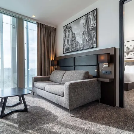 Radisson & Amsterdam South מלון אמסטלבין