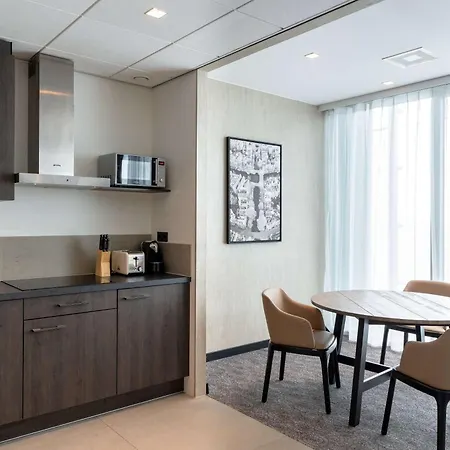 Radisson & Amsterdam South Отель