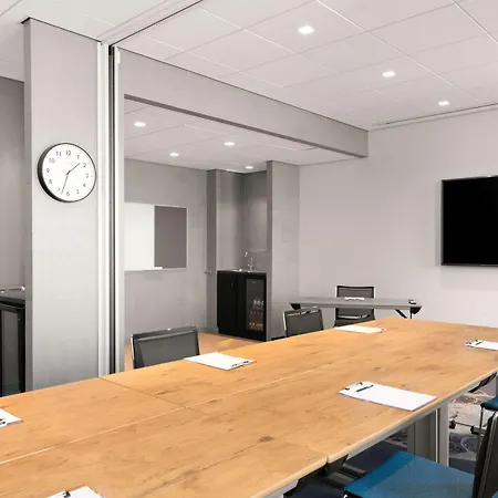 Radisson & Amsterdam South מלון אמסטלבין