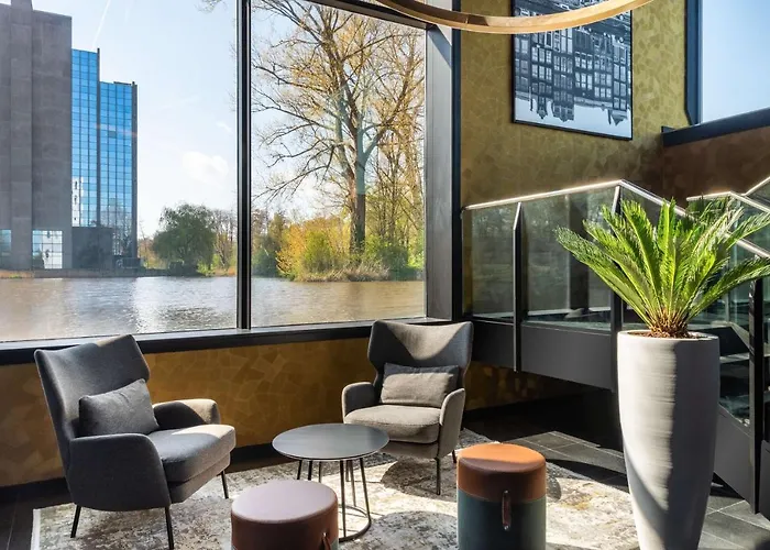 Отель Radisson & Amsterdam South 4*