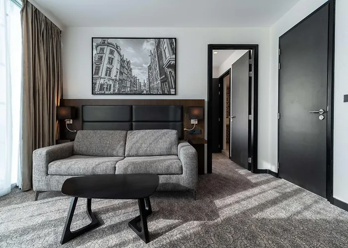 Отель Radisson & Amsterdam South 4*