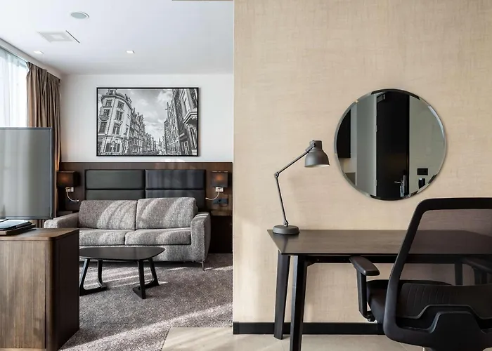 Radisson & Amsterdam South 4*