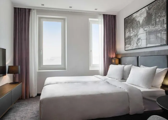 Radisson & Amsterdam South Отель