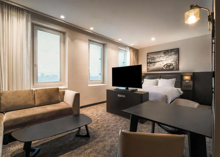 Radisson & Amsterdam South