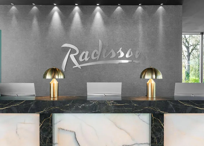 Отель Radisson & Amsterdam South 4*