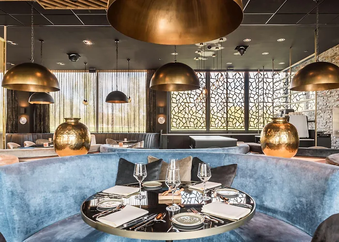 Radisson & Amsterdam South 4*