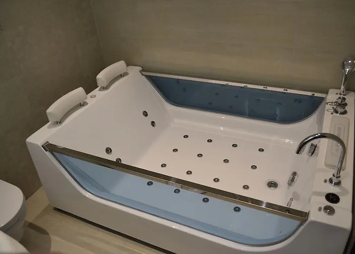 Отель Radisson & Amsterdam South 4*