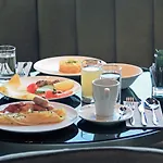 Radisson & Amsterdam South Hotel 4*