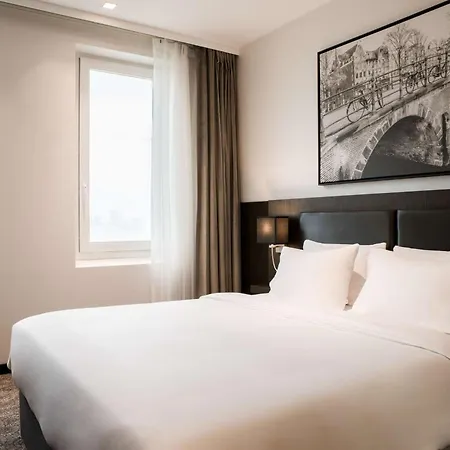 Radisson & Amsterdam South